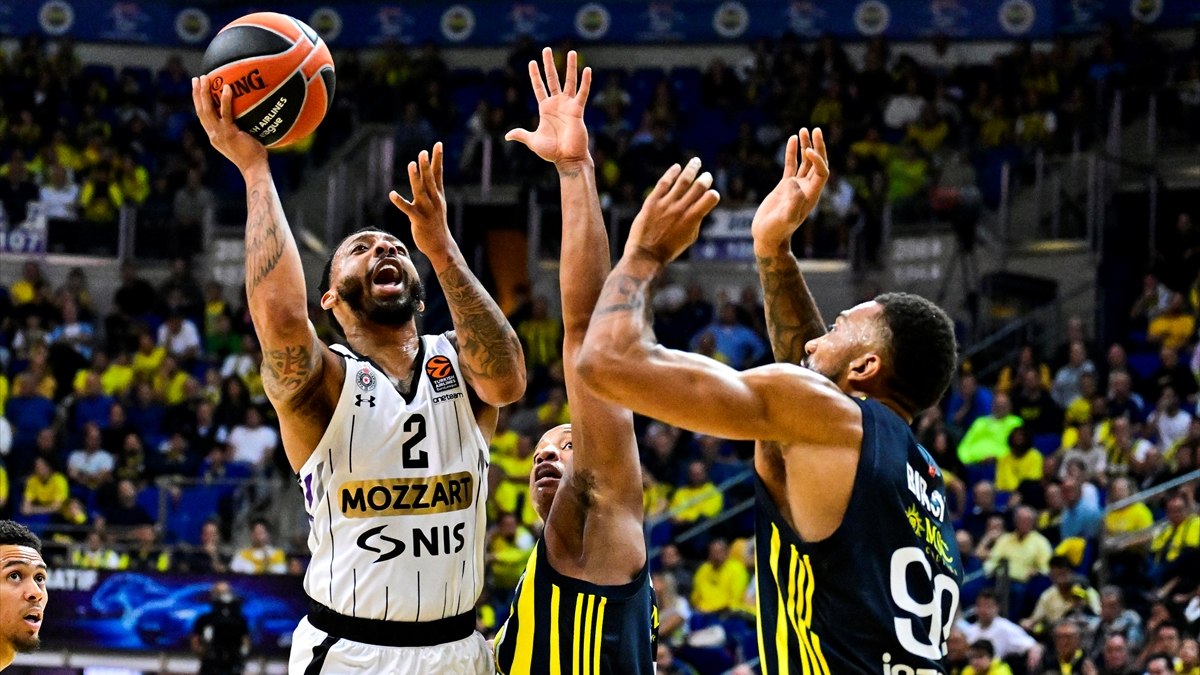 Fenerbahçe, Partizan’ı 89-72 yendi