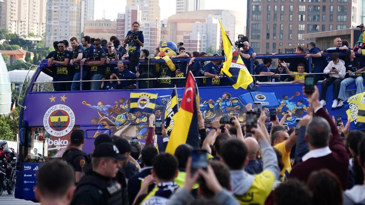 Fenerbahçe, EuroLeague kupasıyla Bağdat Caddesi’nde